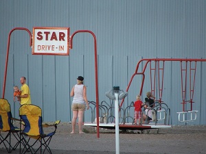 What's Playing - The Star Drive-In Theatre