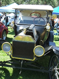 Early-Iron-Festival-Car