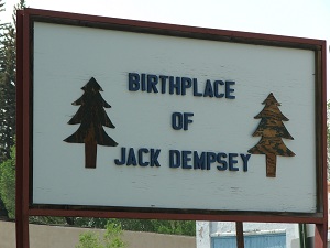 Jack-Dempsey-Museum-sign