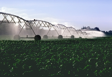 Center-irrigation-pivot